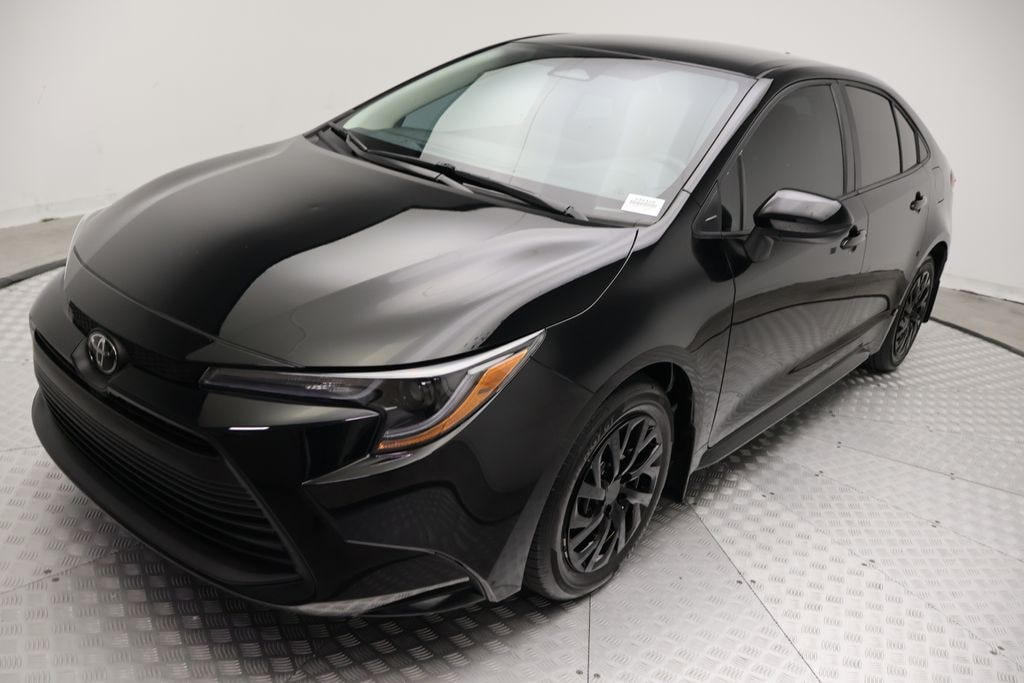 Certified 2025 Toyota Corolla LE Sedan