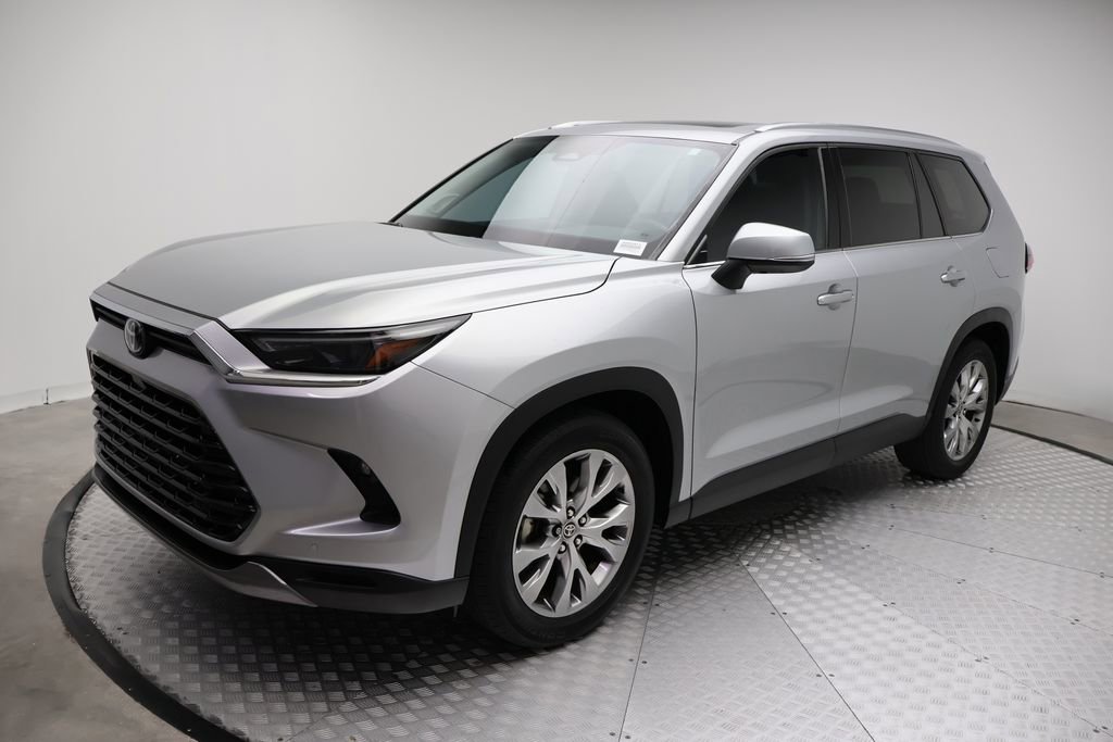 2024 Toyota Grand Highlander Limited's photo