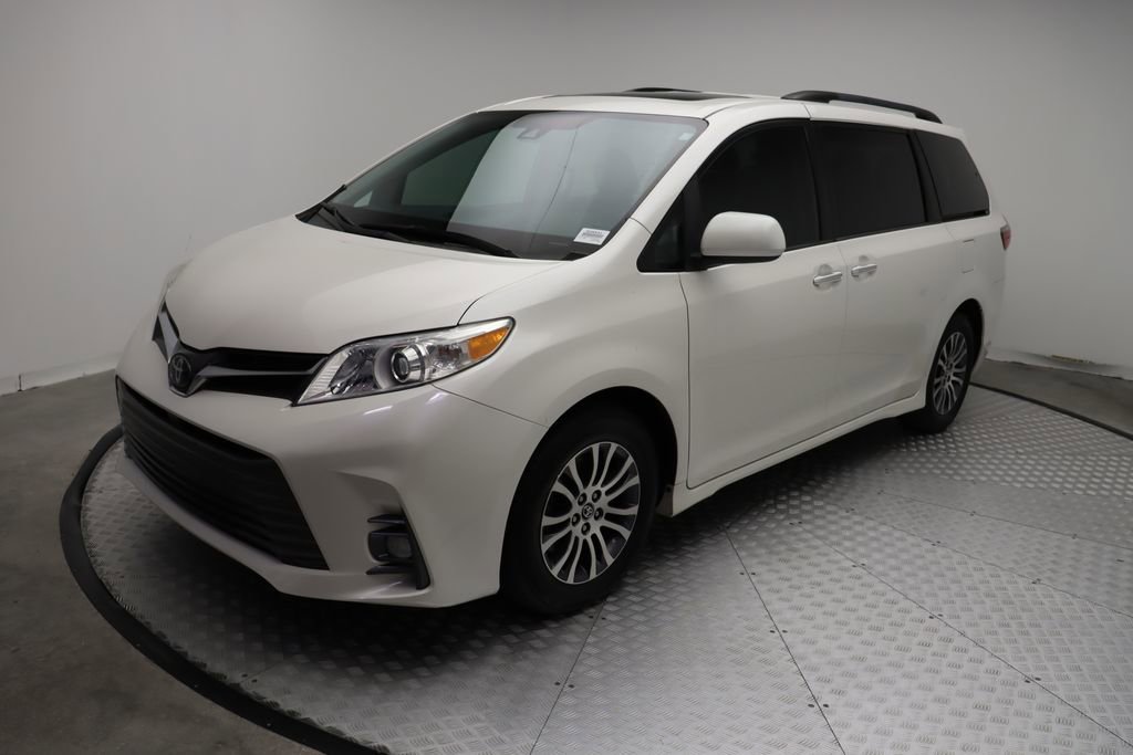 2020 Toyota Sienna Van 