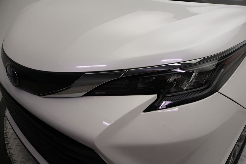 Certified 2025 Toyota Sienna XLE Minivan/Van