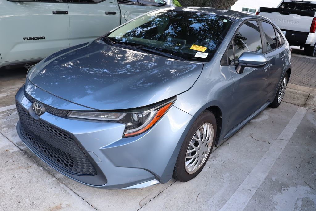 2021 Toyota Corolla LE photo 2