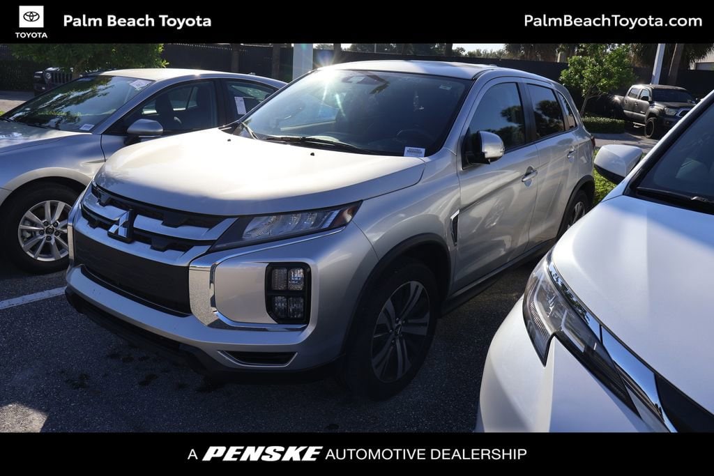 2020 Mitsubishi Outlander Sport 2.0 SE 2WD CVT's photo
