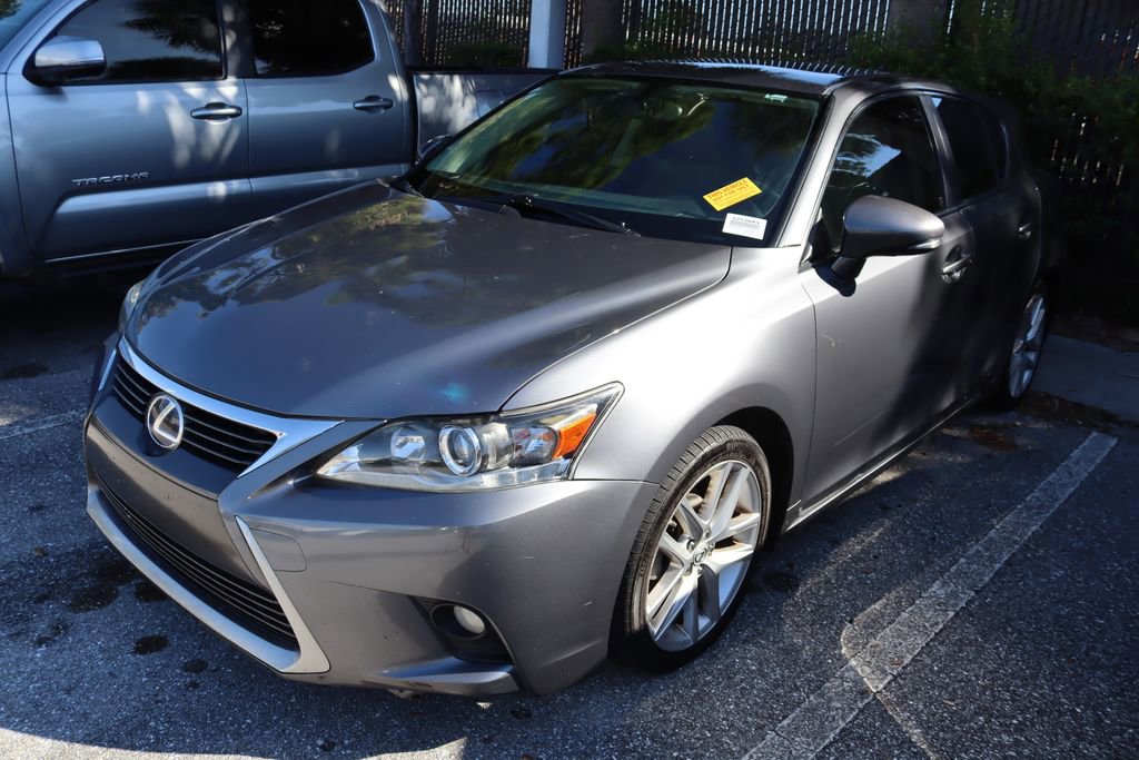 2015 Lexus CT 200h photo 2
