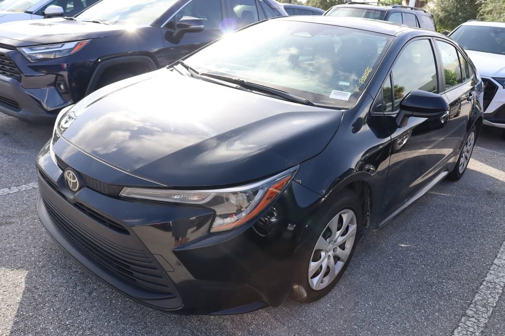 Used 2023 Toyota Corolla LE with VIN JTDB4MEE0P3000565 for sale in Northfield, Minnesota