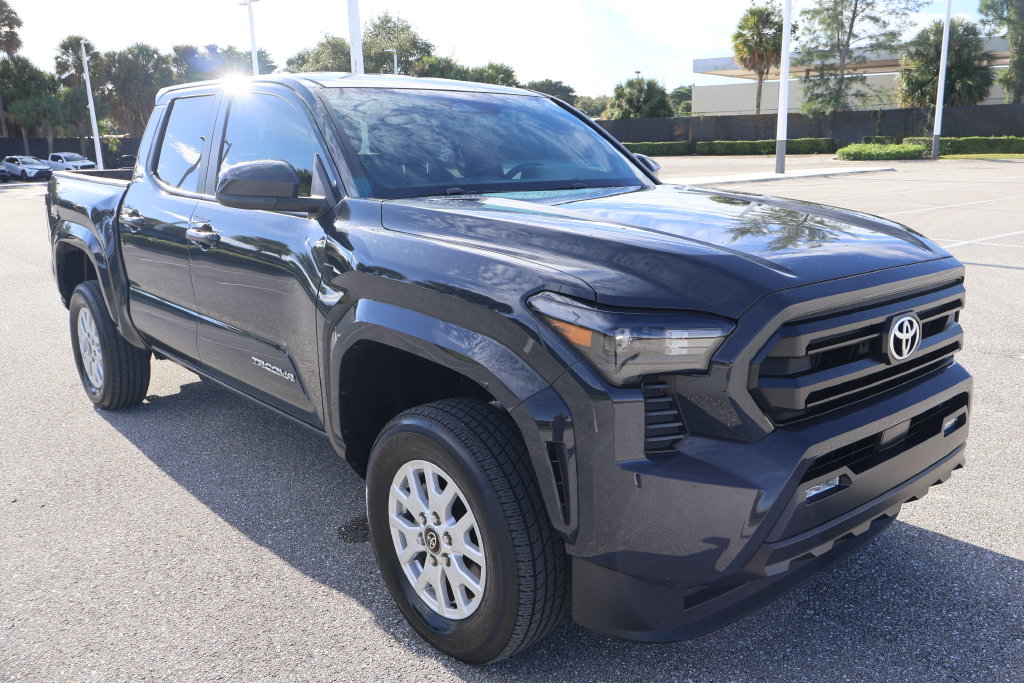 2025 Toyota Tacoma SR5 - Photo 6
