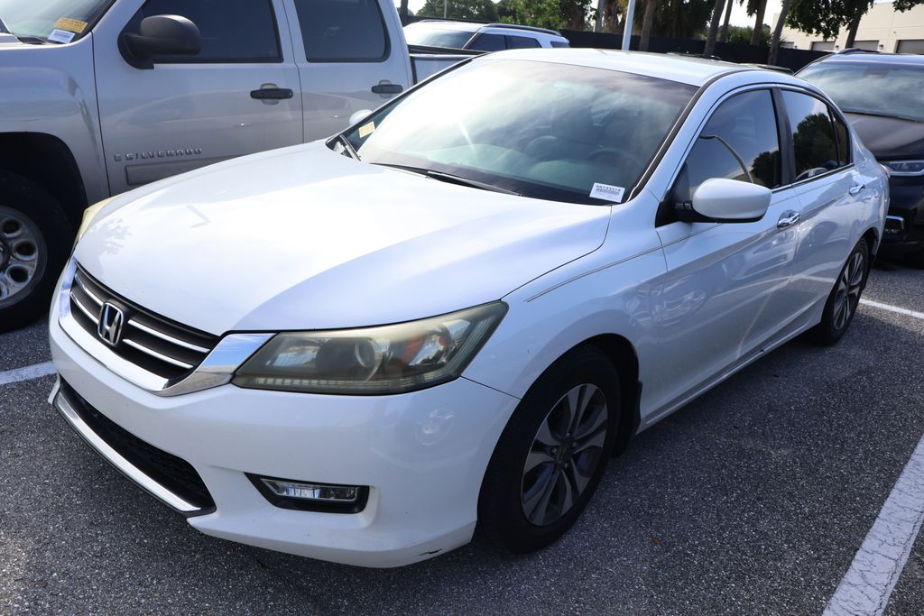 Used 2013 Honda Accord LX with VIN 1HGCR2F33DA143218 for sale in West Palm Beach, FL