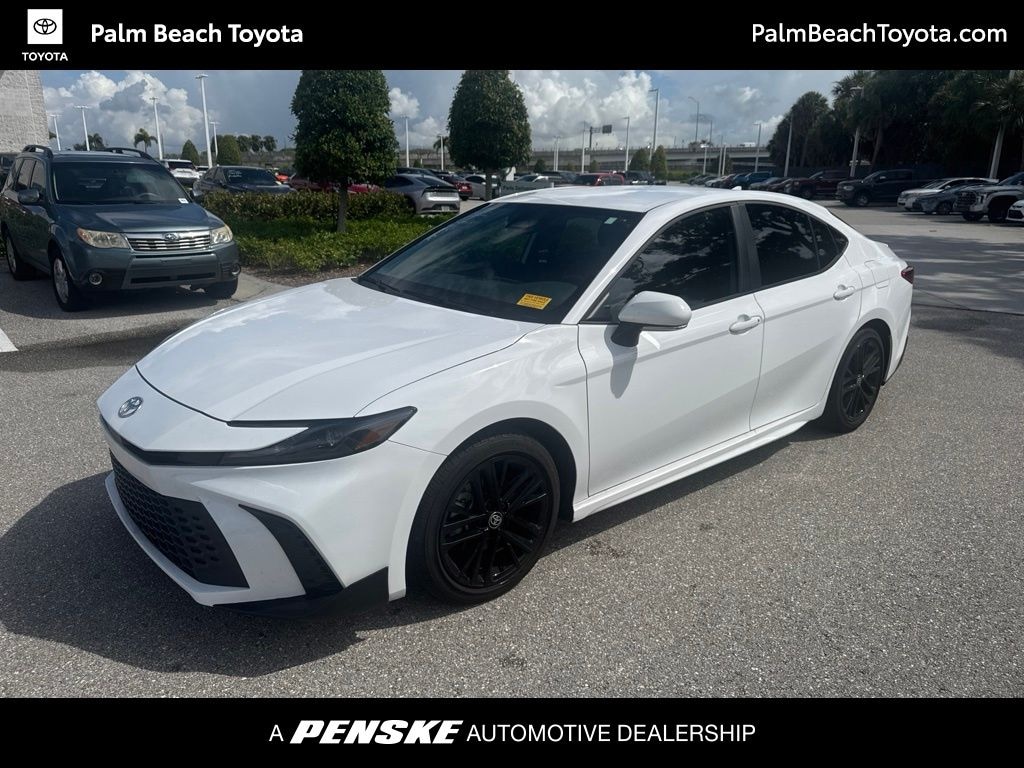 Used 2026 Toyota Camry SE Sedan