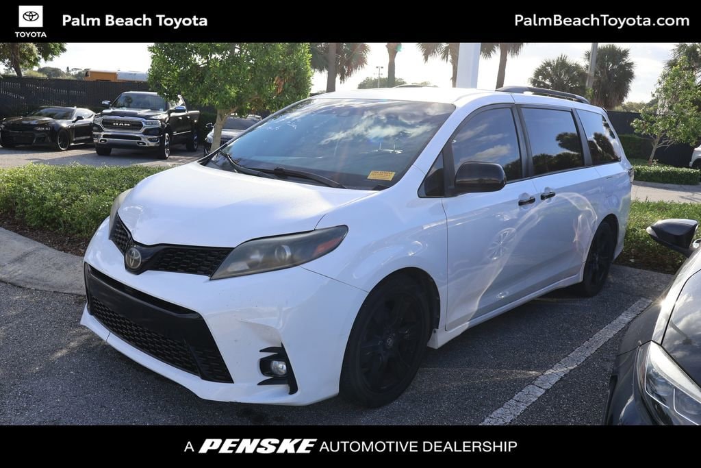 2020 Toyota Sienna Van 