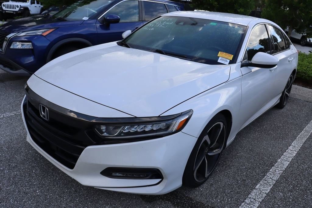 2019 Honda Accord Sport photo 2