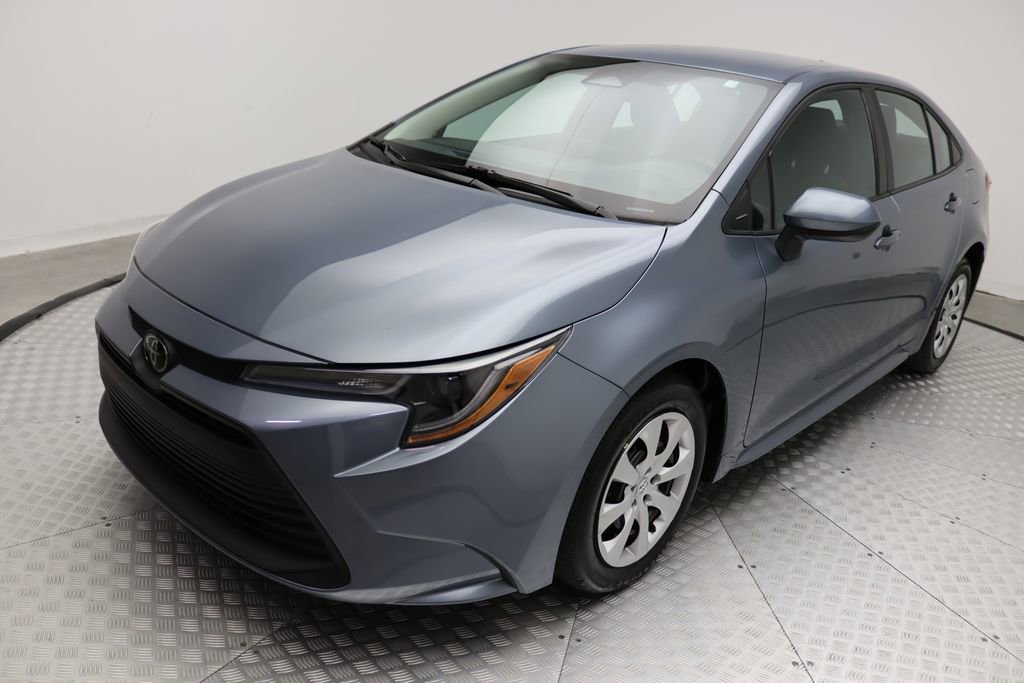 2024 Toyota Corolla LE photo 2