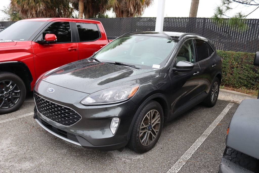 2020 Ford Escape SEL's photo