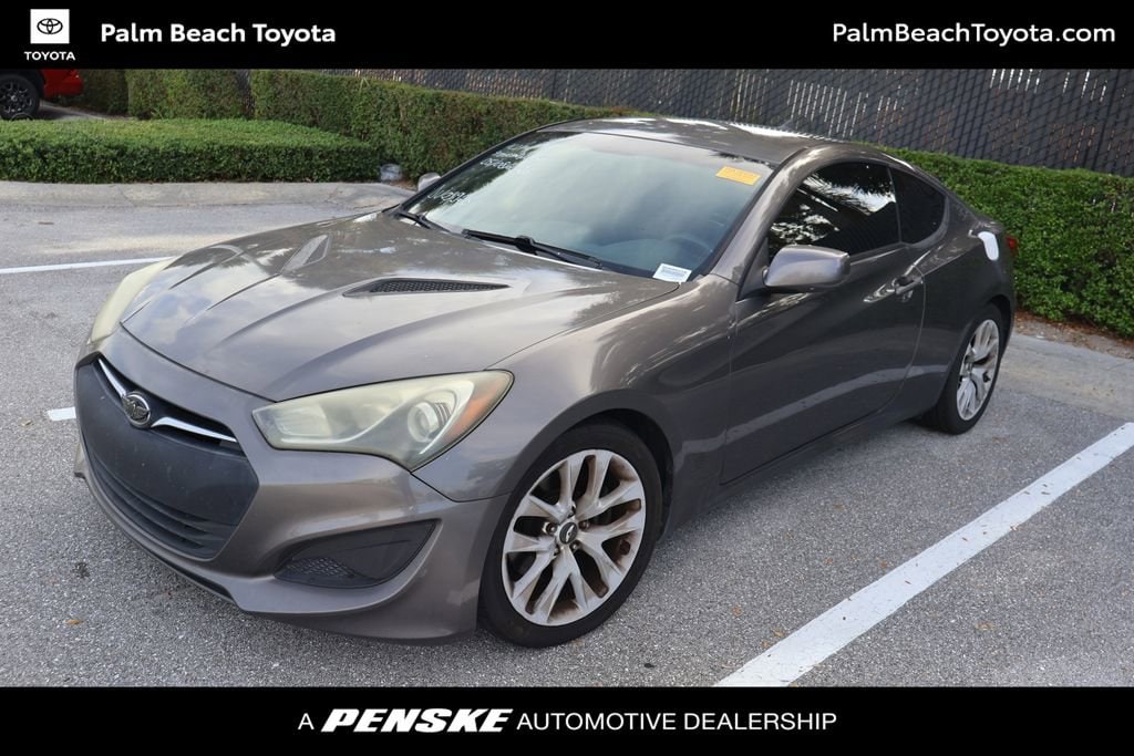 2013 Hyundai Genesis Coupe 2.0T 8-Speed A/T's photo