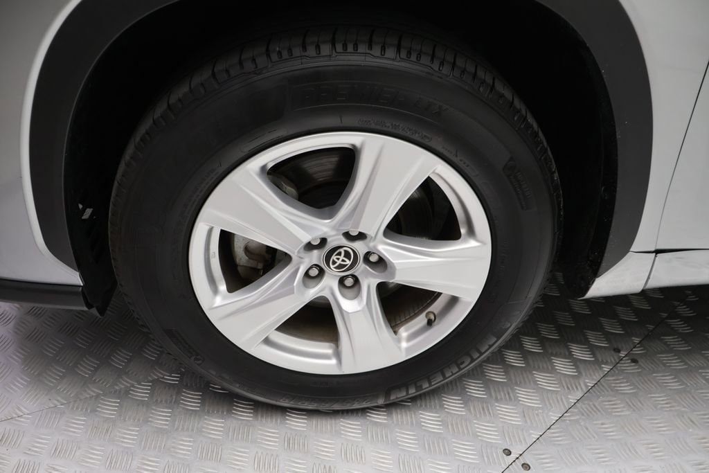Certified 2025 Toyota Highlander LE SUV
