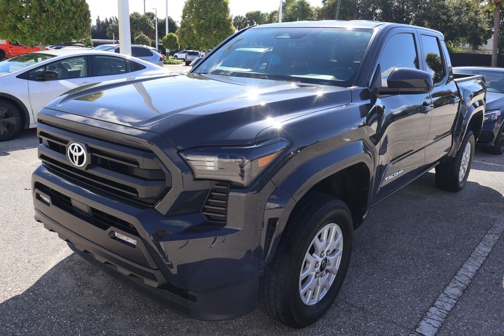 Used 2025 Toyota Tacoma SR5 Truck