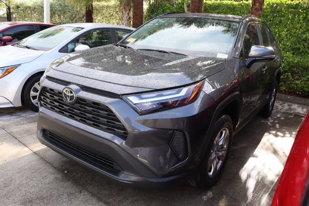 Used 2025 Toyota RAV4 XLE with VIN 2T3W1RFVXSW378971 for sale in Kansas City