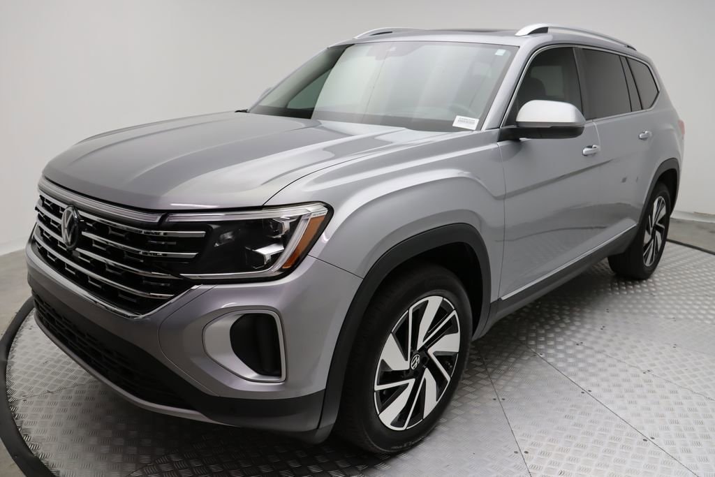 Used 2024 Volkswagen Atlas SEL with VIN 1V2BR2CAXRC506220 for sale in West Palm Beach, FL