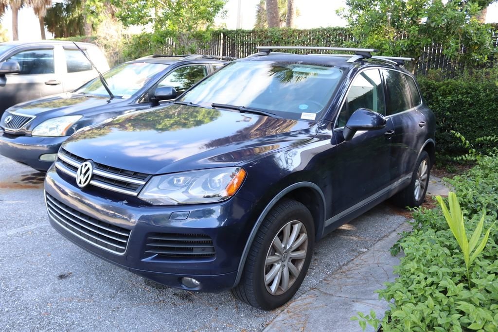 2012 Volkswagen Touareg Sport's photo