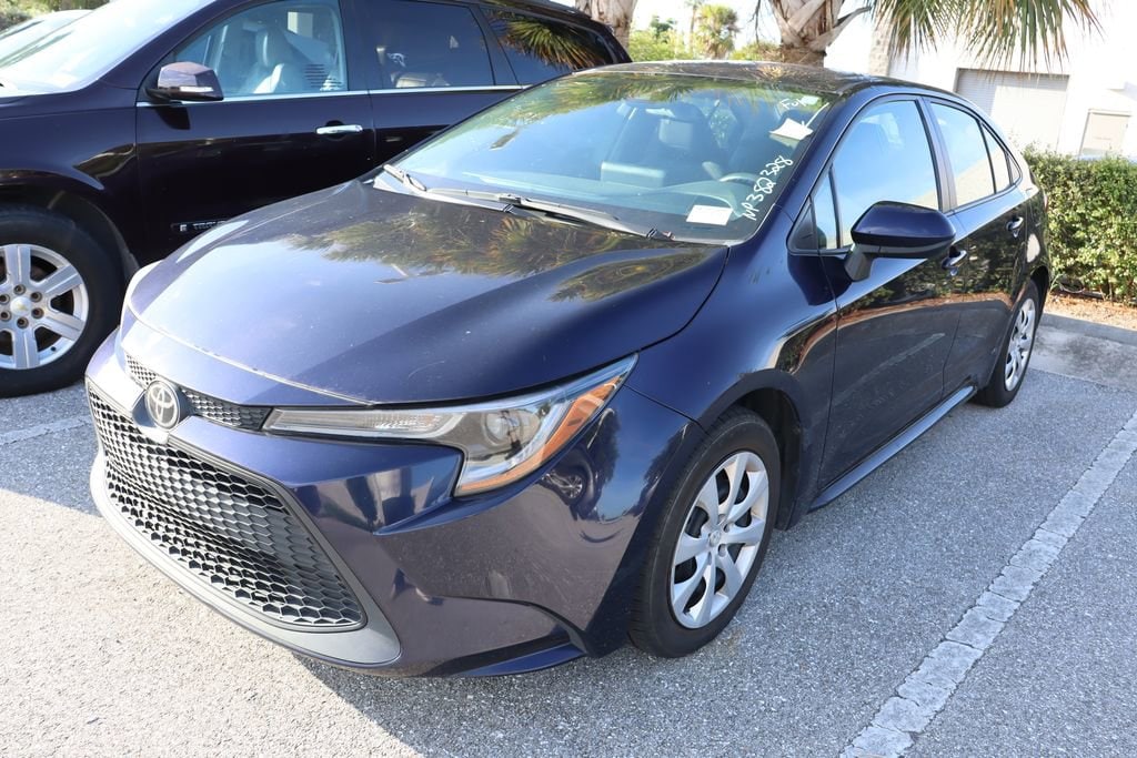 Used 2022 Toyota Corolla LE with VIN 5YFEPMAE1NP382328 for sale in Northfield, Minnesota