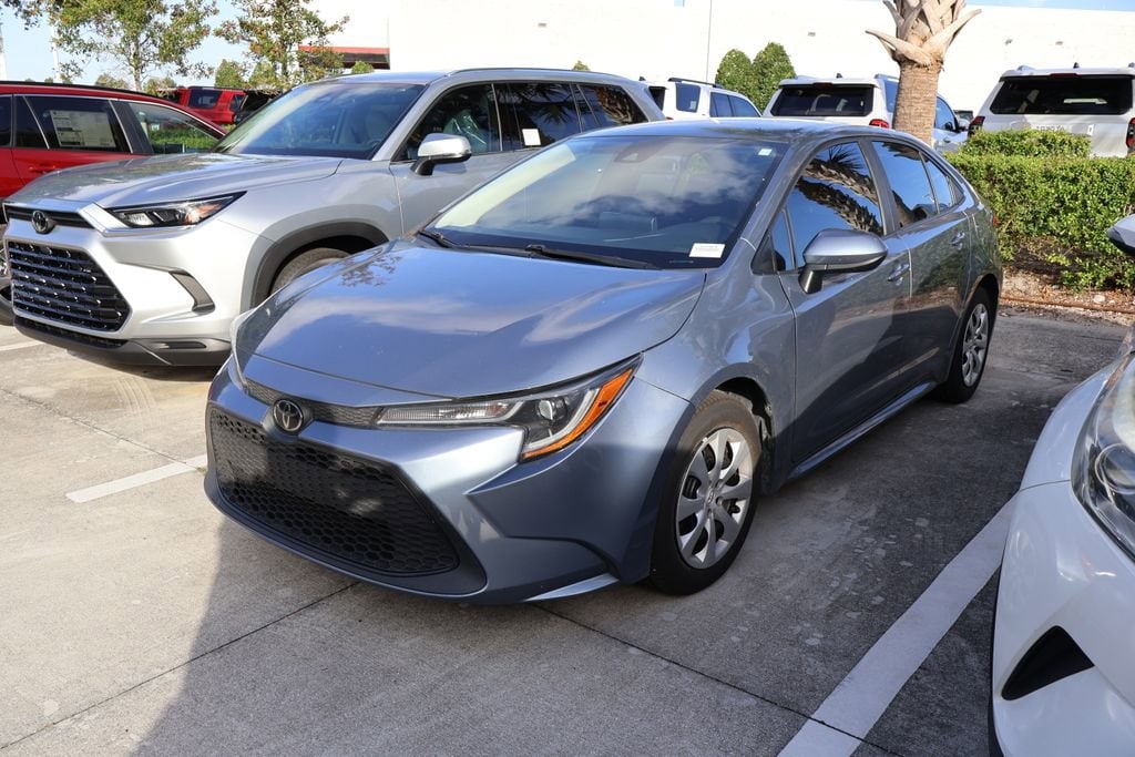 2022 Toyota Corolla LE