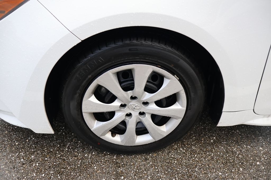 Used 2024 Toyota Corolla LE Sedan