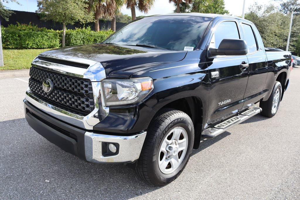 2020 Toyota Tundra SR5 photo 2