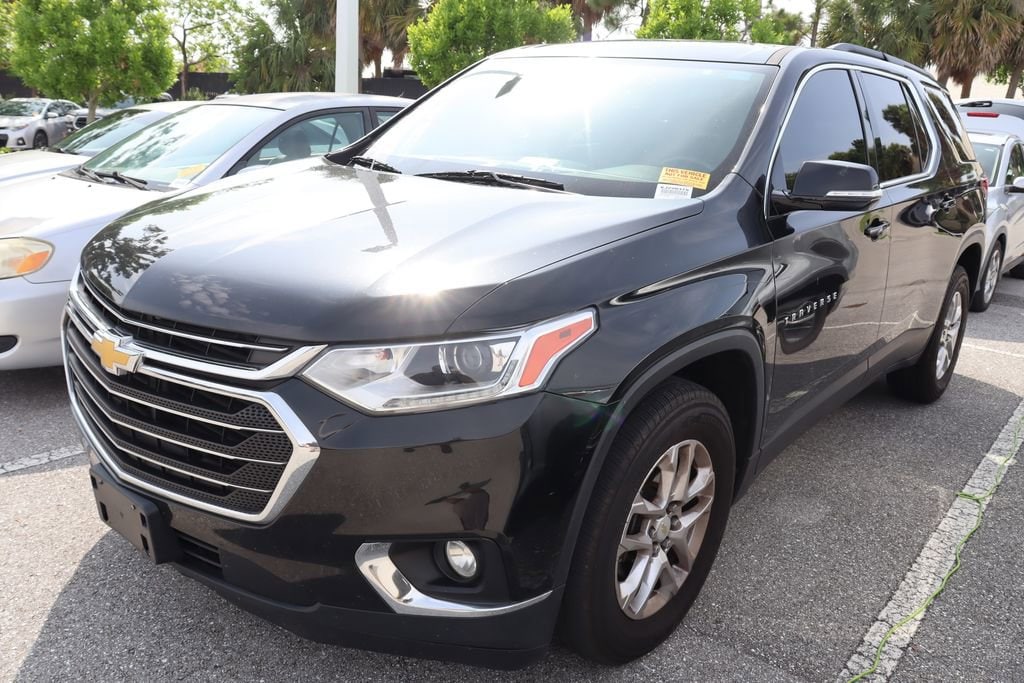 Used 2019 Chevrolet Traverse 1LT with VIN 1GNERGKW4KJ220378 for sale in West Palm Beach, FL