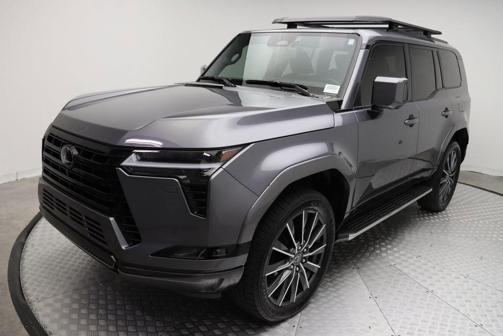 2024 Lexus GX 550 Luxury photo 2