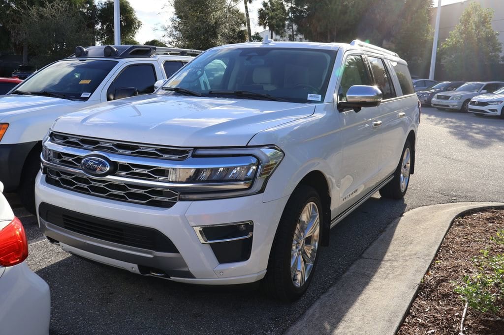 2023 Ford Expedition Platinum's photo