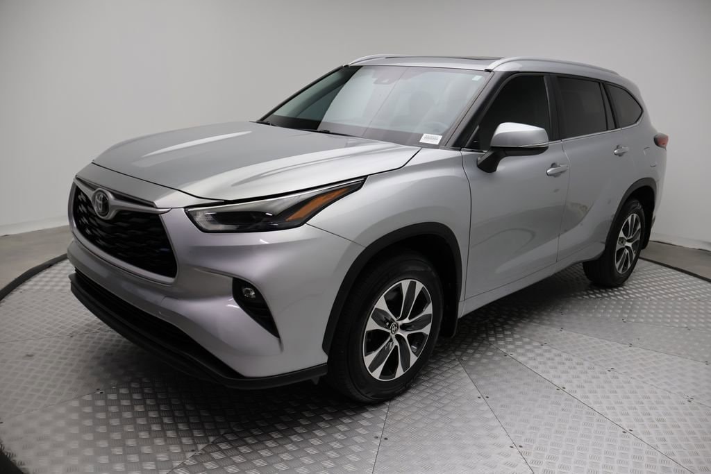 2023 Toyota Highlander SUV 