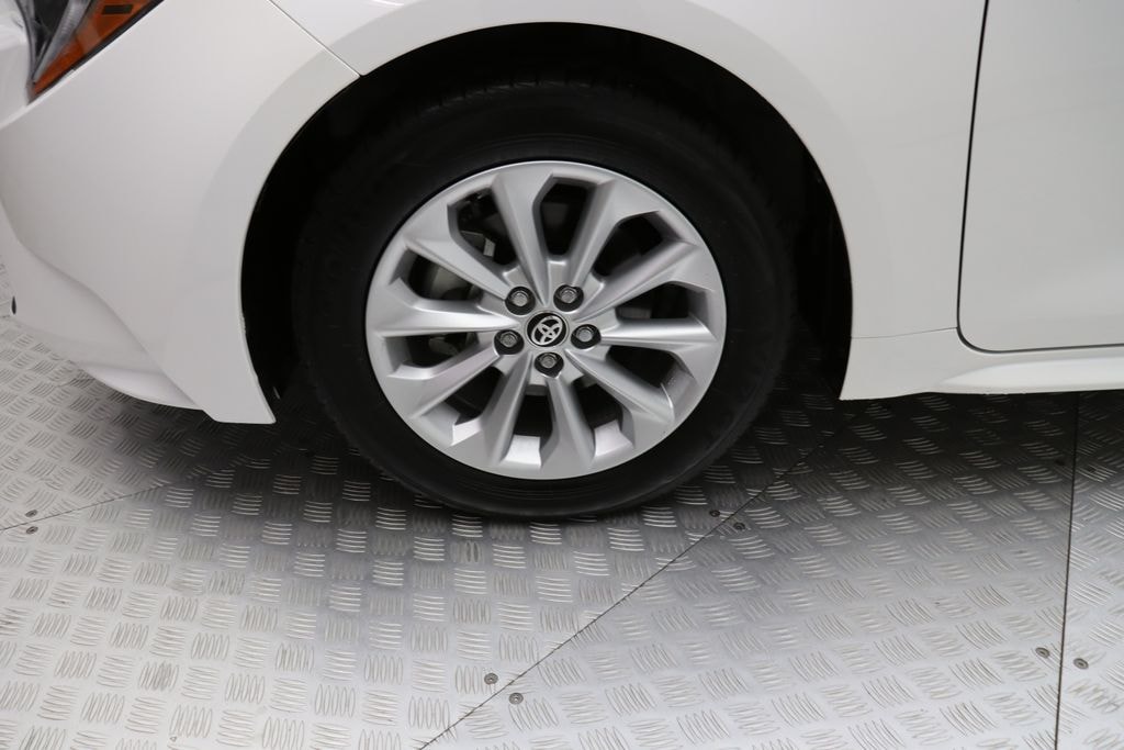 Used 2022 Toyota Corolla LE Sedan