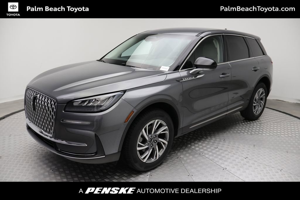 2023 Lincoln Corsair Base