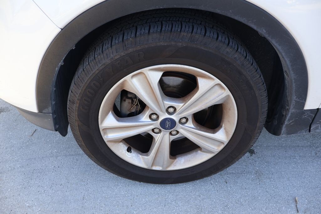 Used 2016 Ford Escape SE SUV