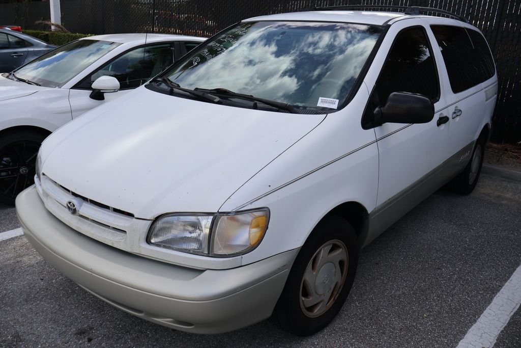 Used 1999 Toyota Sienna LE with VIN 4T3ZF13CXXU097697 for sale in West Palm Beach, FL