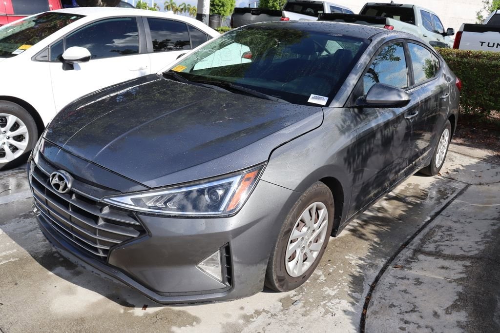 Used 2019 Hyundai Elantra SE with VIN 5NPD74LFXKH452029 for sale in West Palm Beach, FL