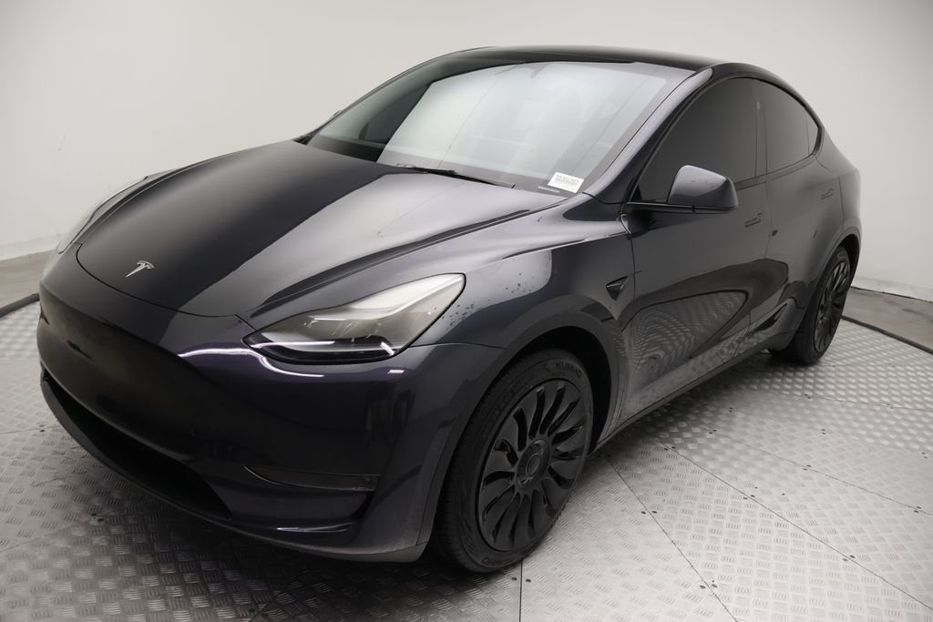 Used 2024 Tesla Model Y Long Range with VIN 7SAYGDEDXRA327408 for sale in West Palm Beach, FL