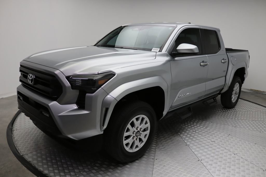 2024 Toyota Tacoma SR5's photo