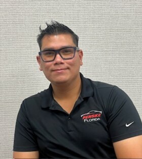 Staff member Dairon Gomez from ID_9d6c47eaafdc