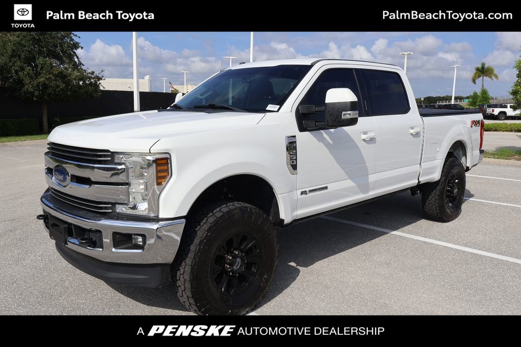 2018 Ford F-250 Lariat 4x4 Crew Cab 6-3/4' Box's photo