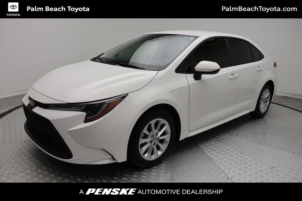 2022 Toyota Corolla LE FWD photo