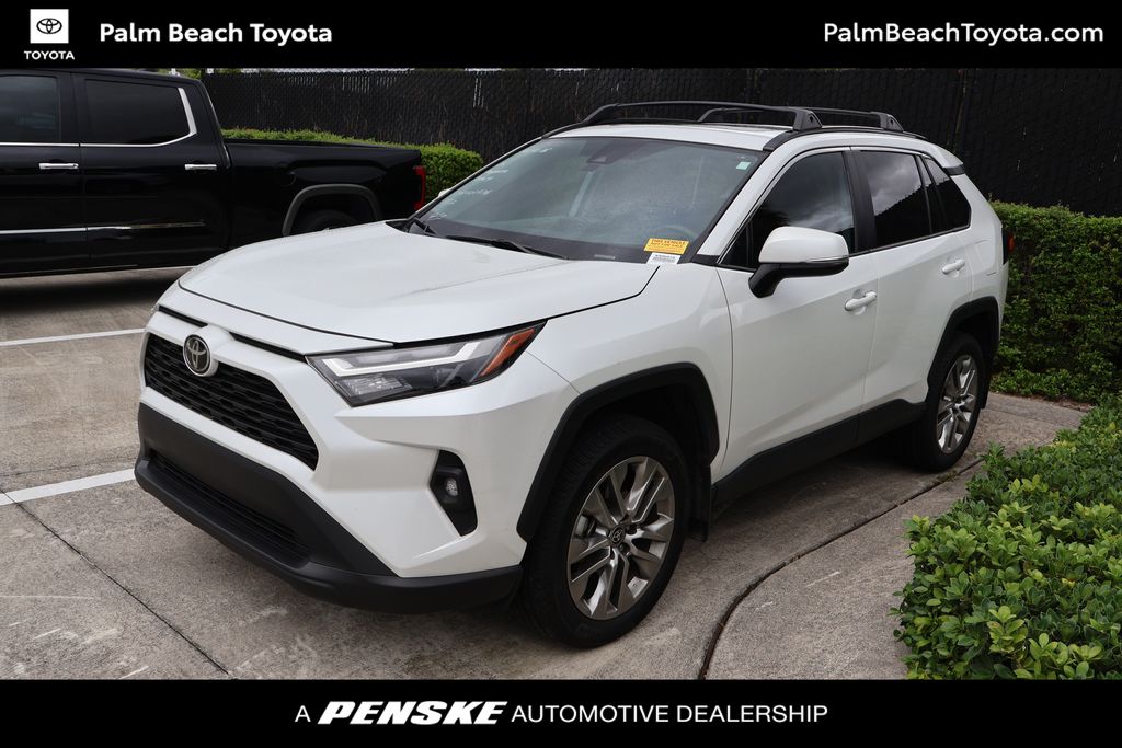 2025 Toyota RAV4 XLE Premium FWD's photo