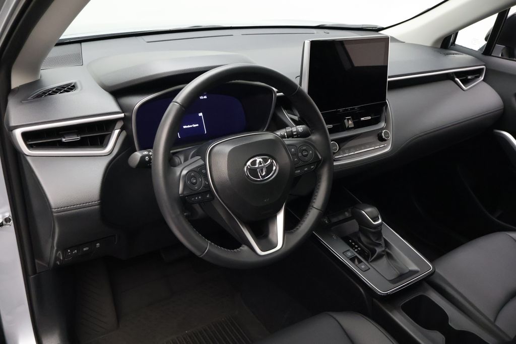2026 Toyota Corolla Cross XLE - Photo 15