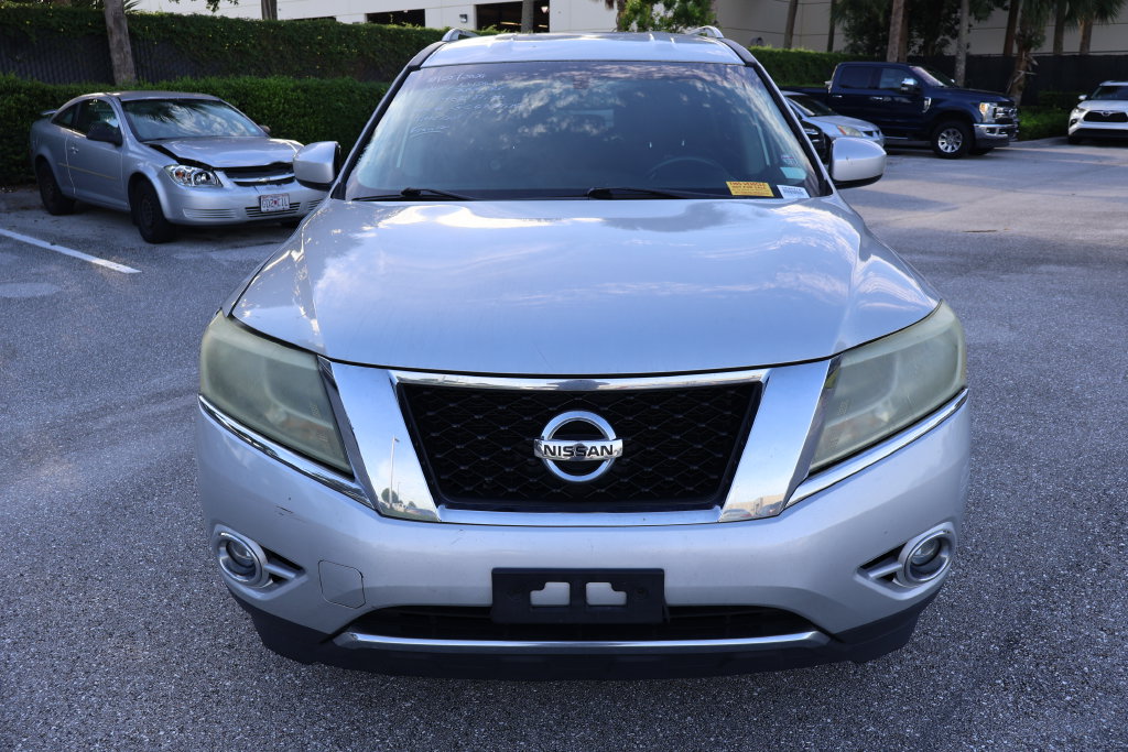 Used 2016 Nissan Pathfinder SV SUV