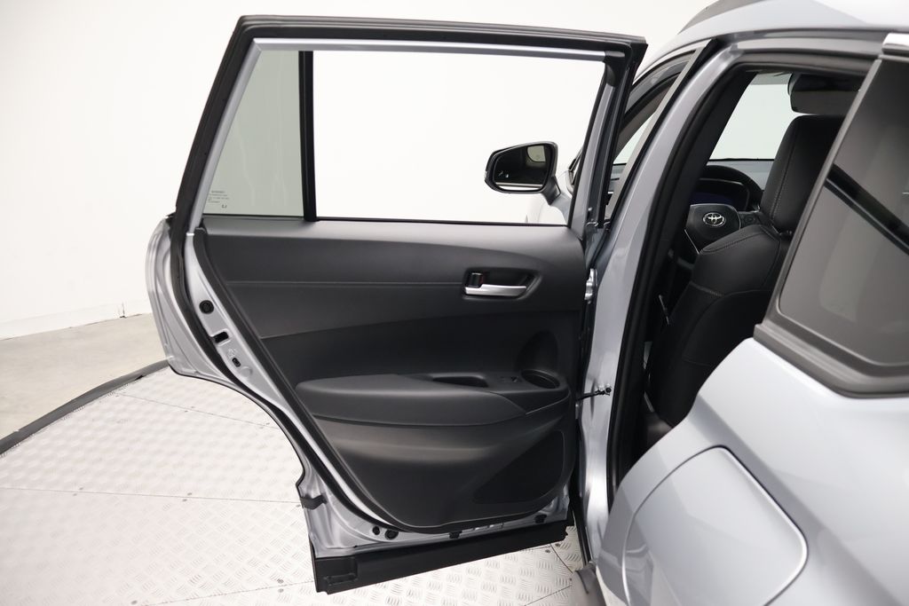 2026 Toyota Corolla Cross XLE - Photo 21