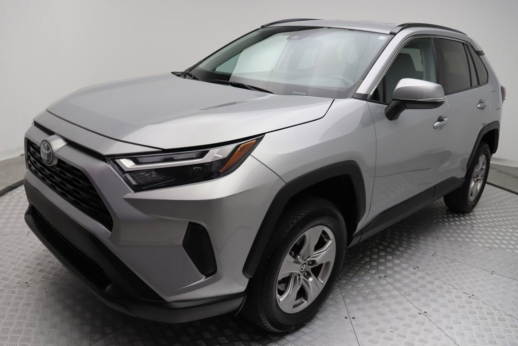 Used 2023 Toyota RAV4 XLE with VIN 2T3P1RFV5PW371261 for sale in West Palm Beach, FL