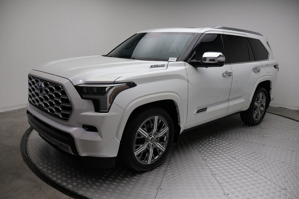 2023 Toyota Sequoia Capstone's photo