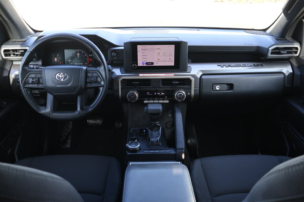 2025 Toyota Tacoma SR5 - Photo 24
