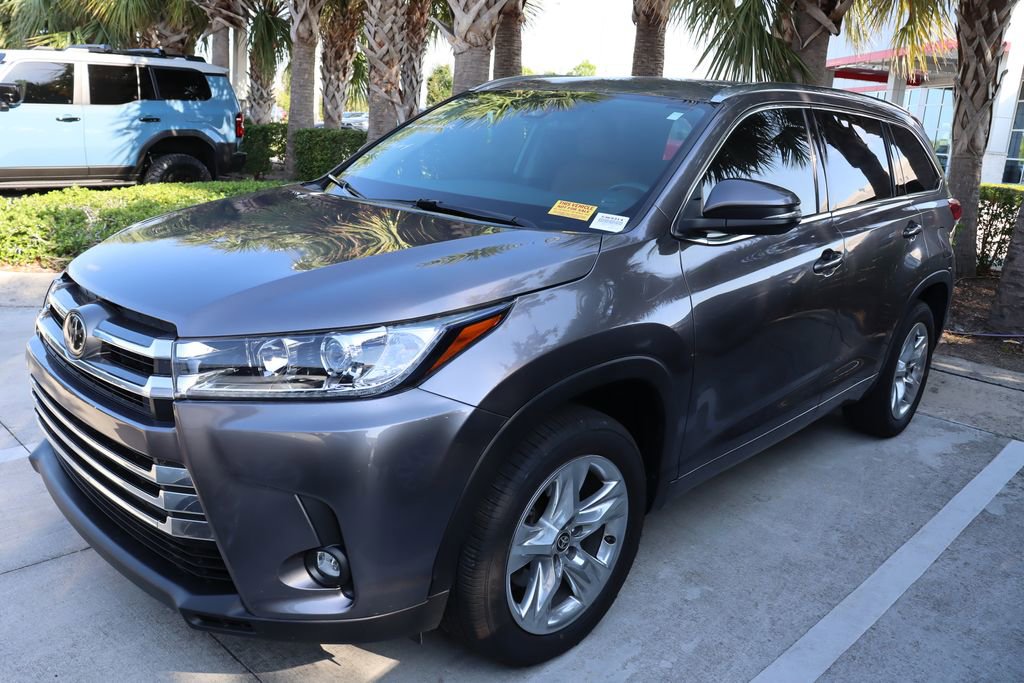 Used 2019 Toyota Highlander Limited with VIN 5TDYZRFHXKS369314 for sale in West Palm Beach, FL