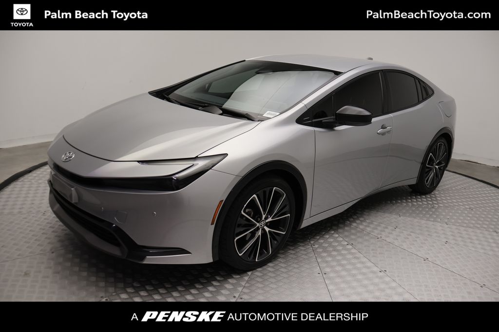 2024 Toyota Prius Hatchback 