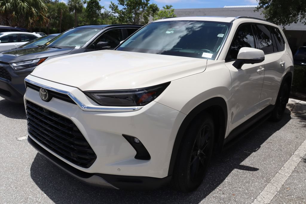 Used 2024 Toyota Grand Highlander Platinum with VIN 5TDAAAB51RS054904 for sale in West Palm Beach, FL