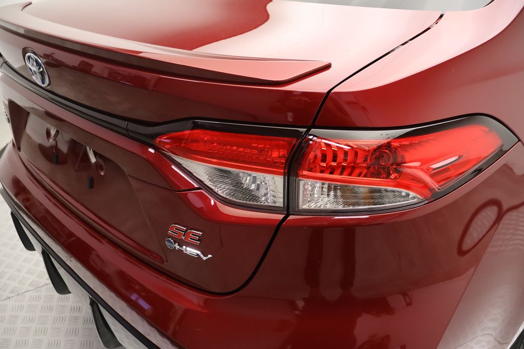 2025 Toyota Corolla SE - Photo 9